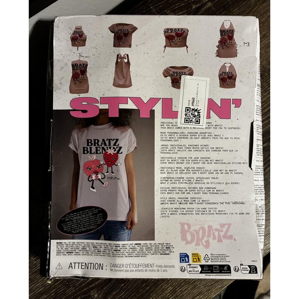 Bratz Stylin’ Chloe Fashion Doll With Customizable T-shirt For You - Picture 2 of 6